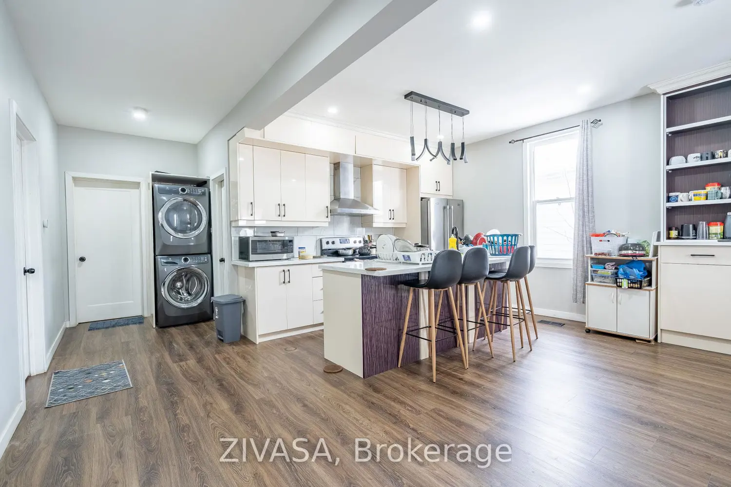 Additional image 9 of 6367 Ker Street