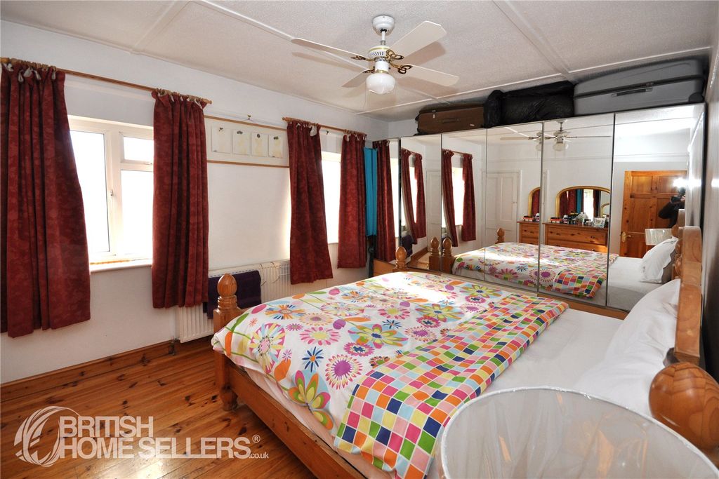Additional image 12 of 4 bed semi-detached house for saleHind Crescent, Erith DA8