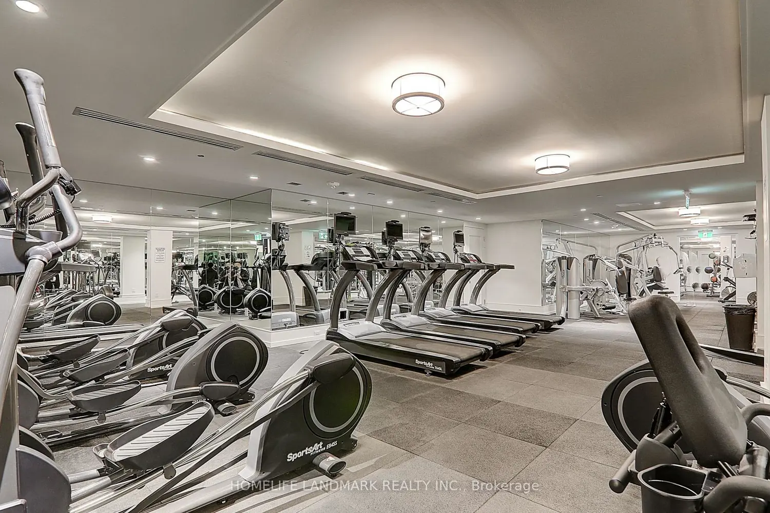 Additional image 17 of 955 Bay Street 1116