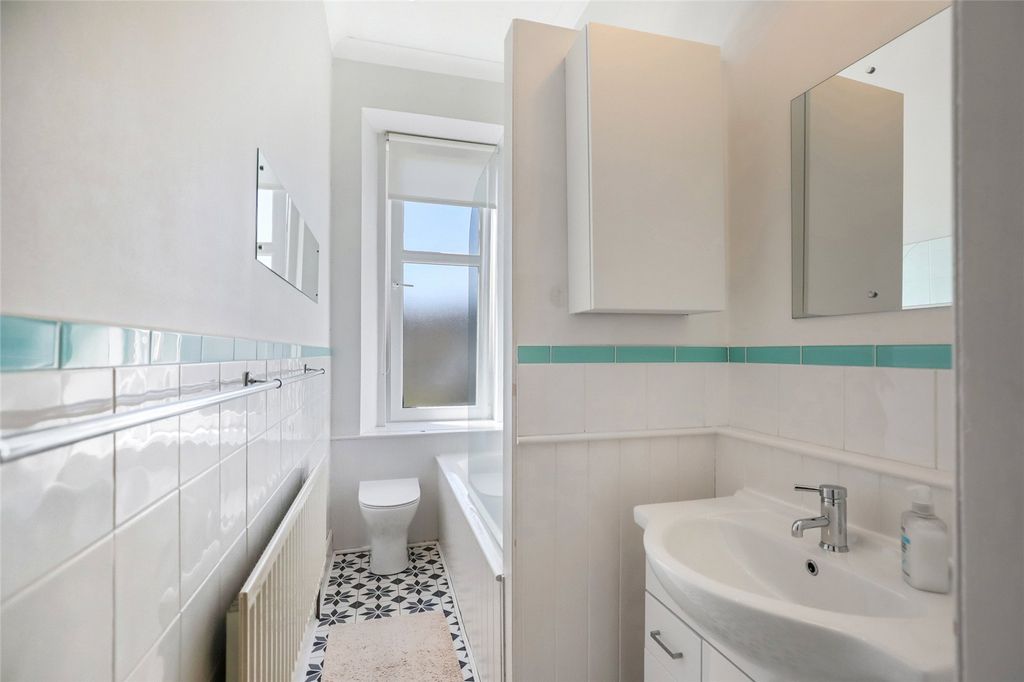 Additional image 11 of 3 bed flat for saleFinnart Street, Greenock, Inverclyde PA16