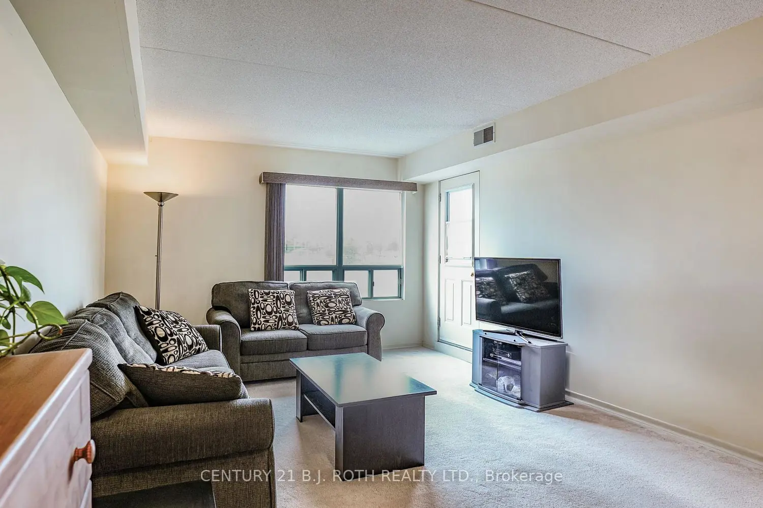 Additional image 8 of 160 Wellington Street 411