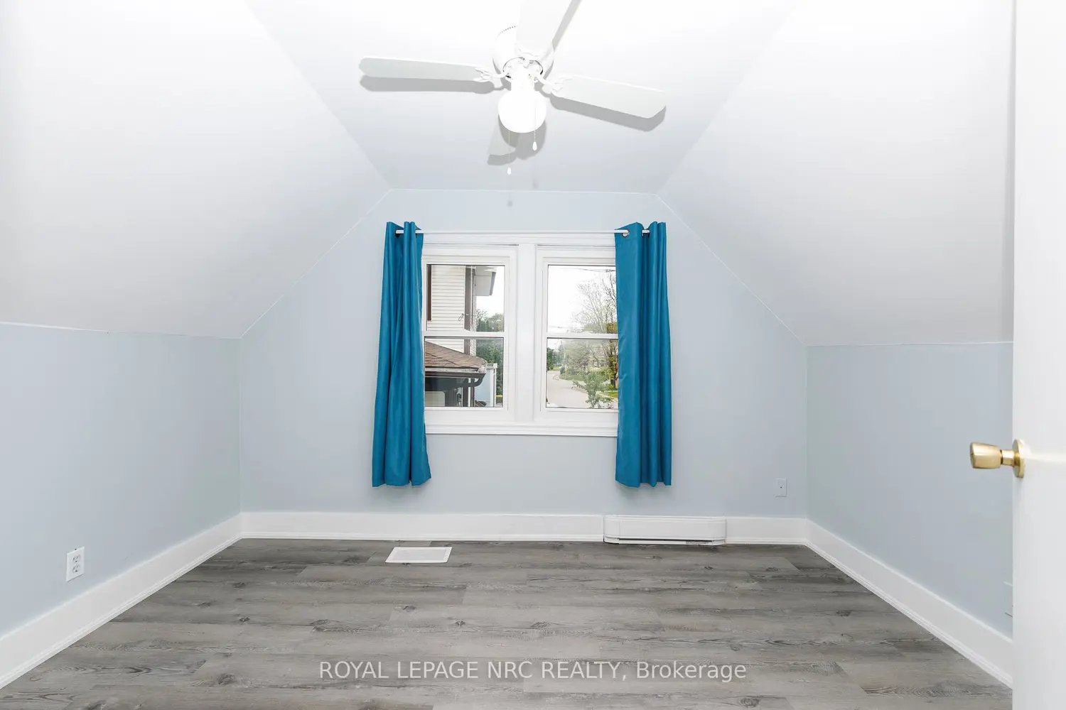 Additional image 10 of 4676 Mcdougall Crescent