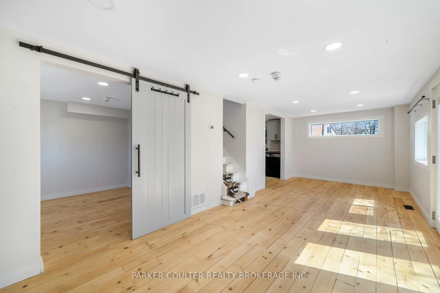 Additional image 7 of 160 Duckworth Street