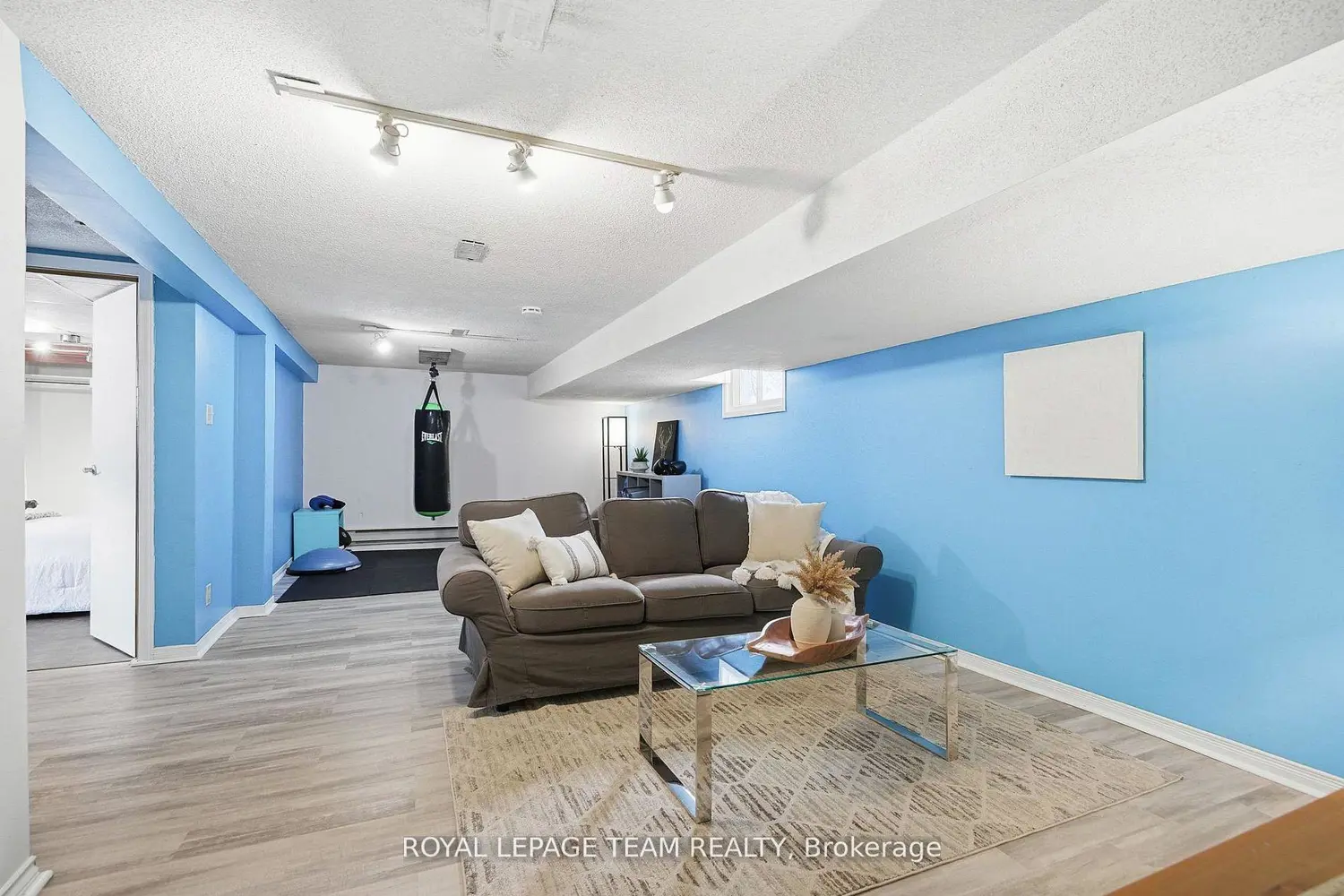 Additional image 10 of 3246 Elizabeth Street