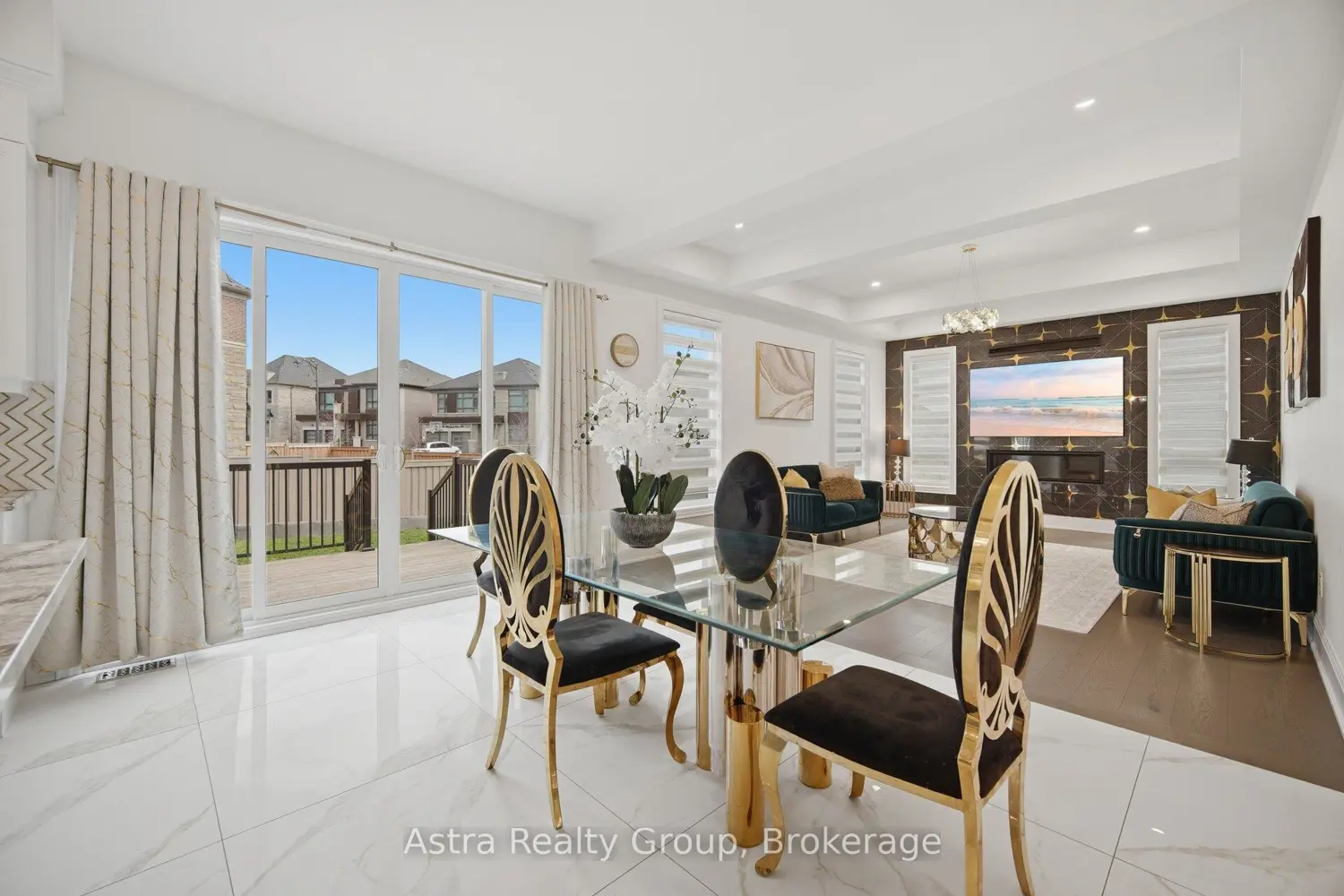 143 Ballantyne Boulevard photo 4