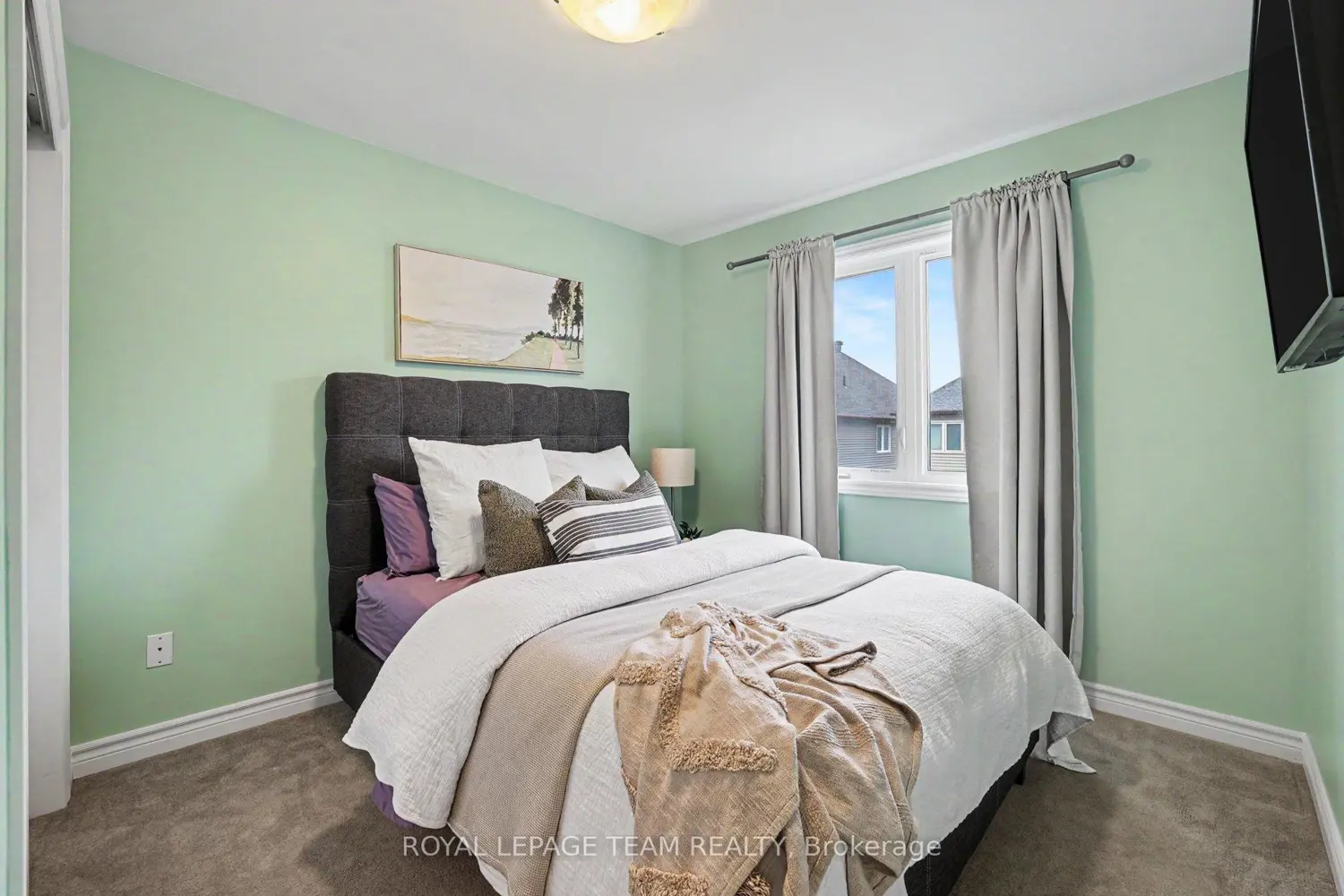 Additional image 11 of 293 Fergus Crescent