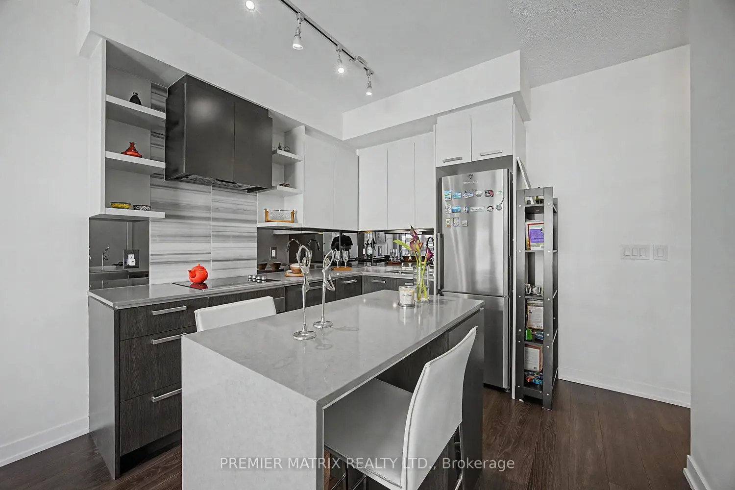 Additional image 4 of 1830 Bloor Street 930