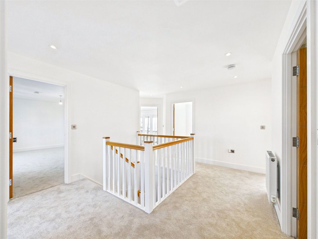 Additional image 15 of 4 bed detached house for sale4 Fleet Road, Felixstowe, Suffolk IP11