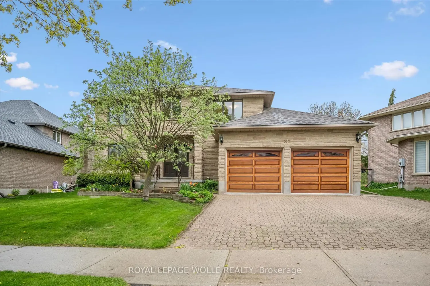 82 Corfield Drive photo 3