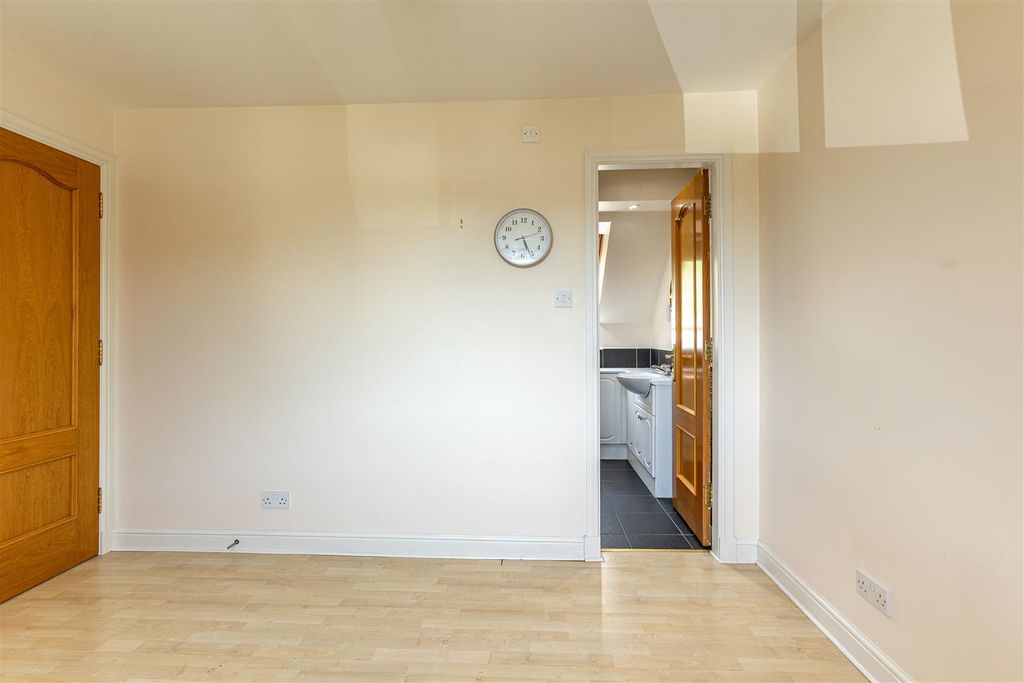 Additional image 19 of 4 bed property for sale19 Netherbank, Galashiels TD1