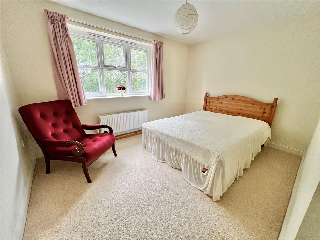 Additional image 22 of 5 bed detached house for saleFreshwater, Isle Of Wight PO40
