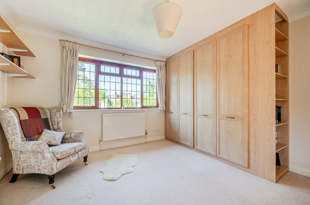 Additional image 15 of 4 bed detached house for saleSycamore Road, Farnborough, Hampshire GU14