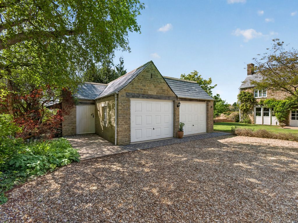 Additional image 35 of 6 bed detached house for saleMarket Place, Faringdon, Oxfordshire SN7