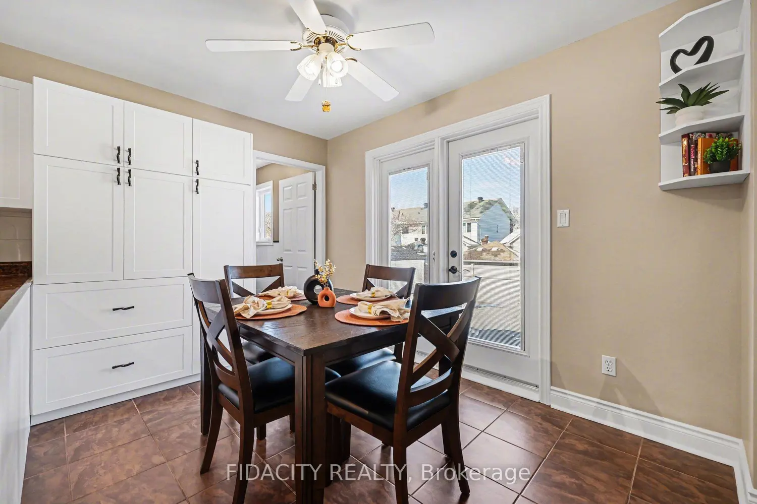 21 West Ridge Drive photo 4
