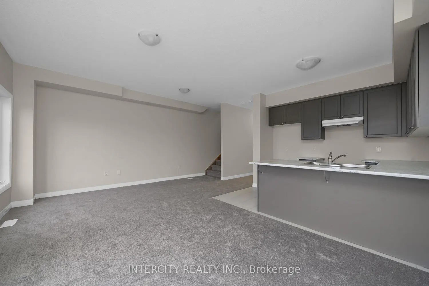 Additional image 6 of 118 Gordon Street Blk 7 Unit 4