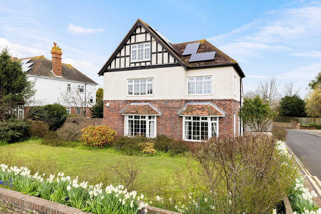 5 bed detached house for saleShorncliffe Road, Folkestone CT20