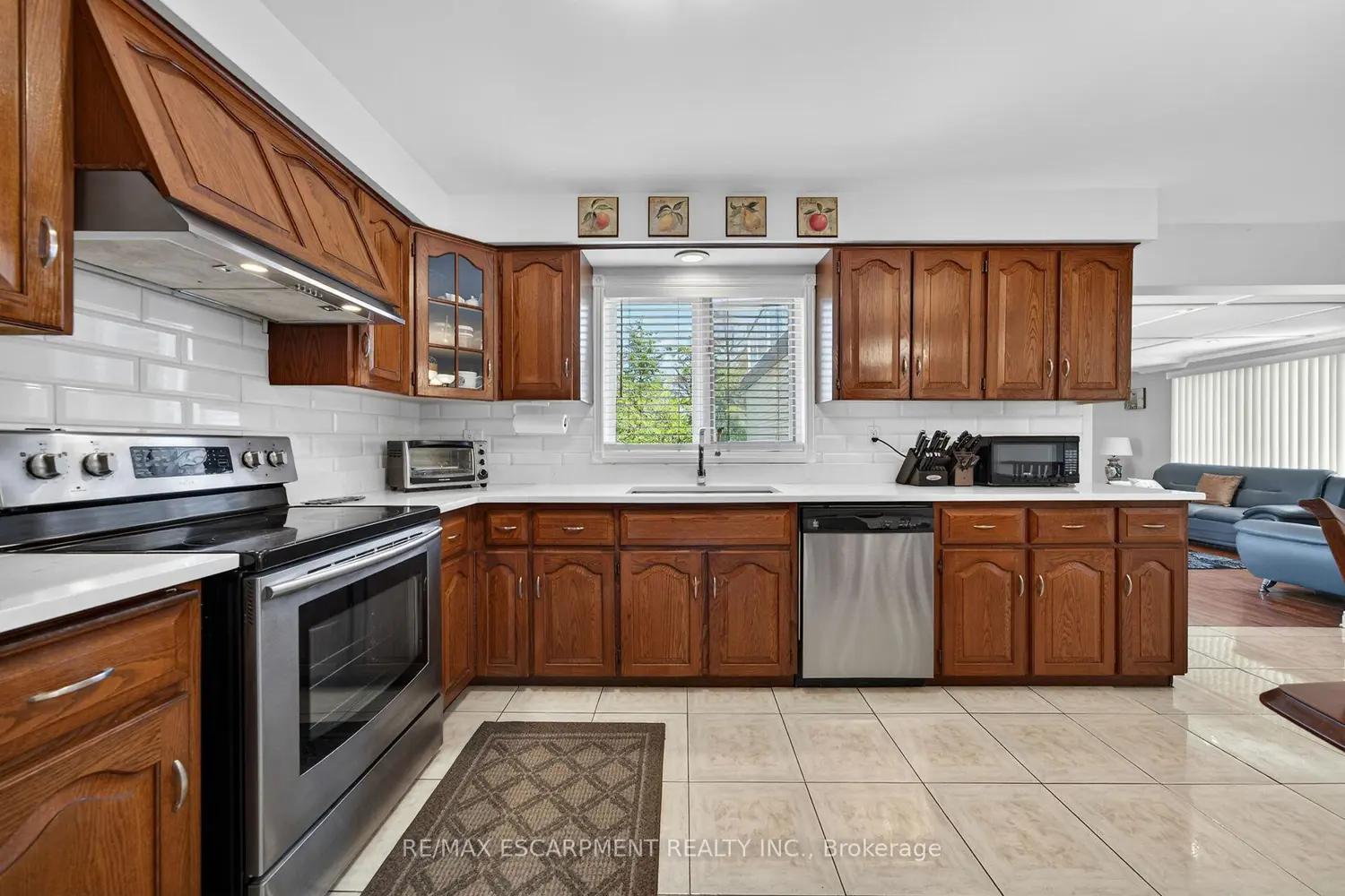 10 Skye Court photo 5