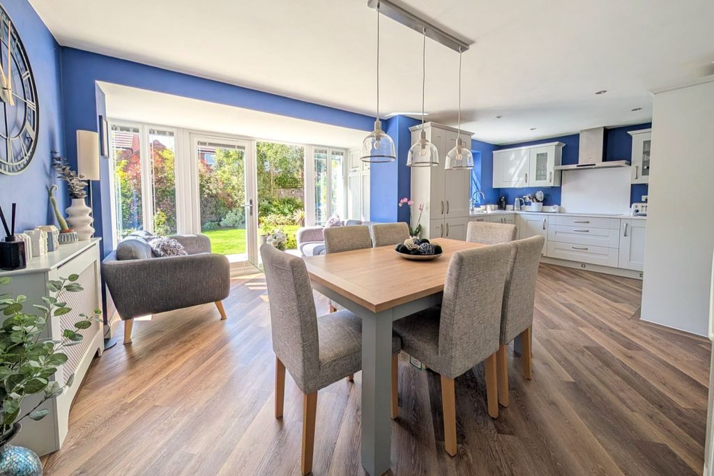 Additional image 48 of 4 bed detached house for saleCaldicot Gardens, Grantham NG31