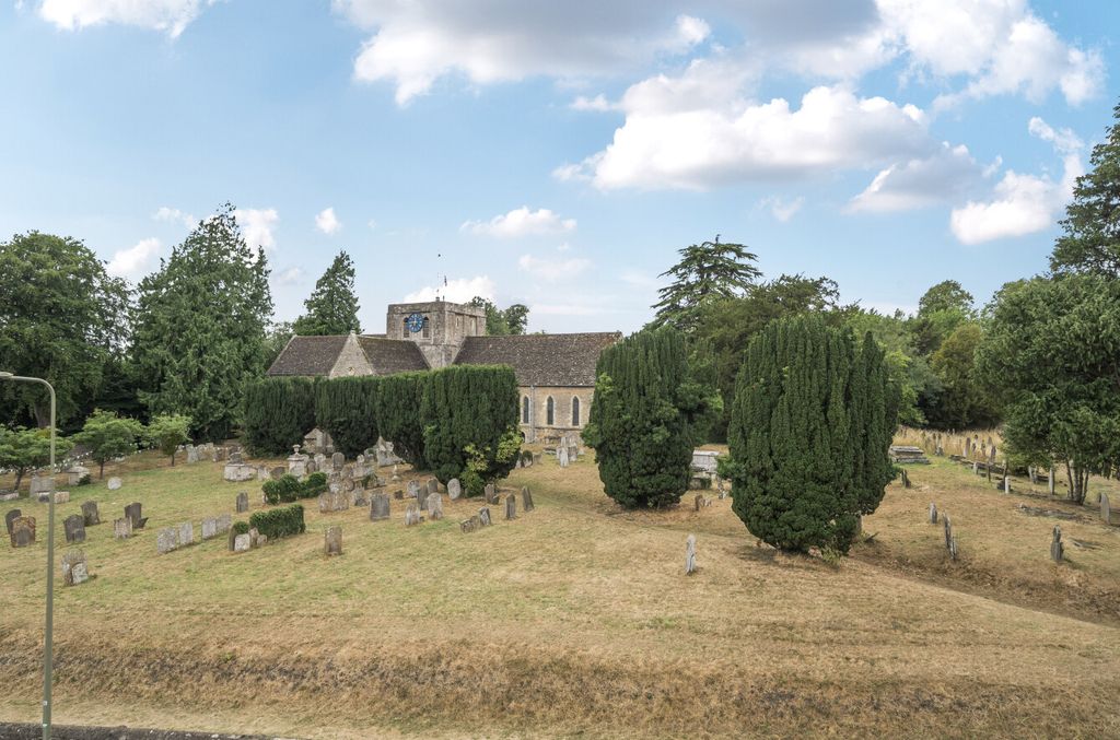 Additional image 15 of 2 bed flat for saleChurch Street, Faringdon, Oxfordshire SN7