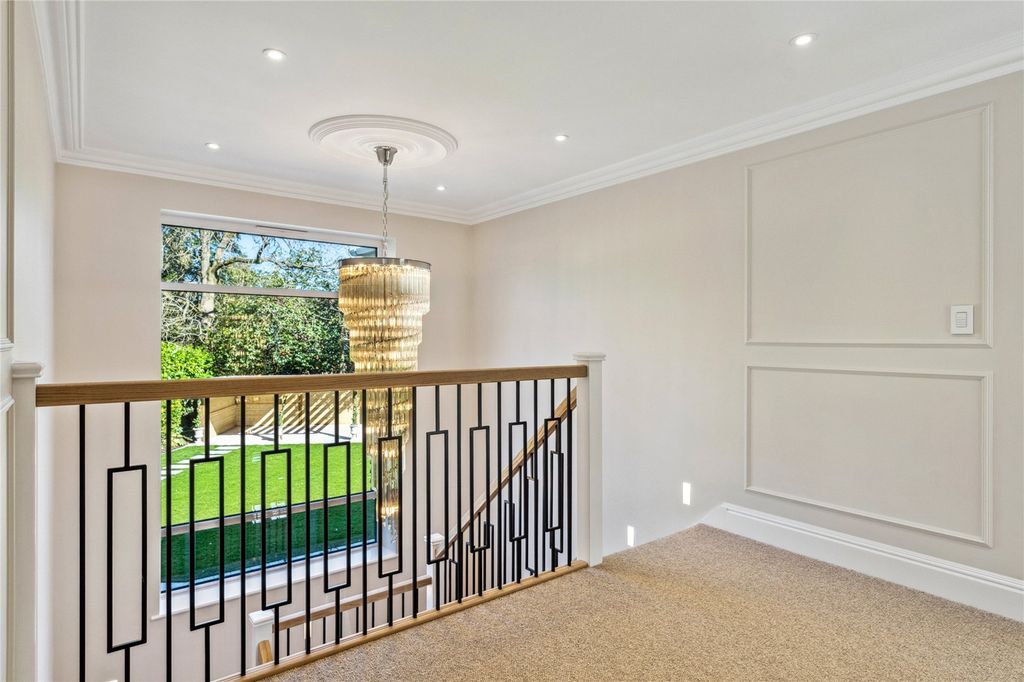 Additional image 8 of 5 bed detached house for saleHowards Wood Drive, Gerrards Cross, Buckinghamshire SL9
