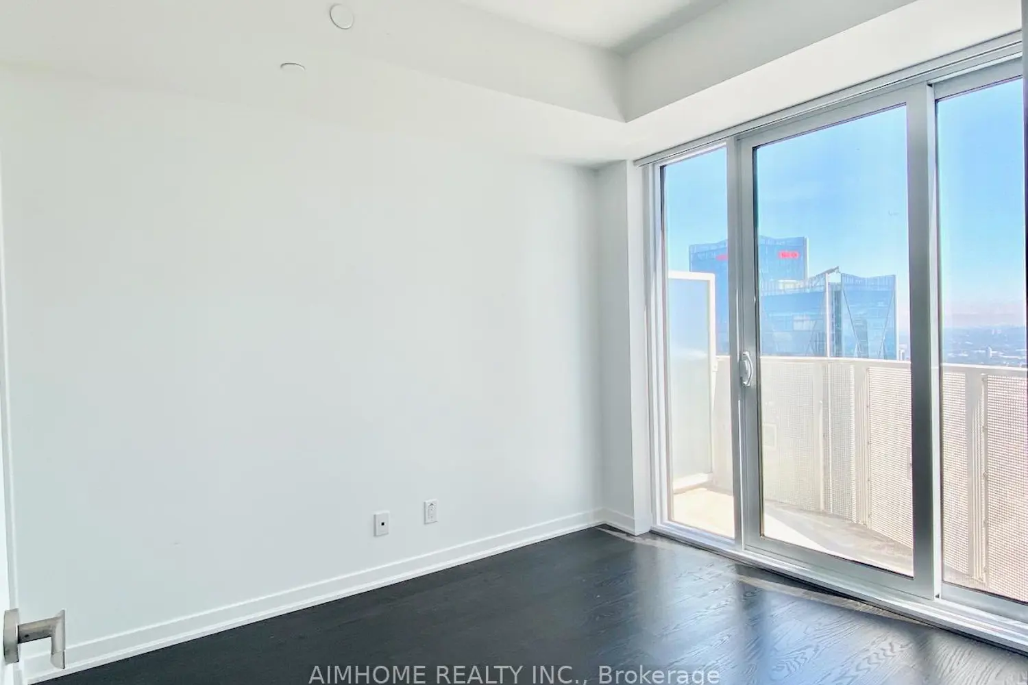 Additional image 7 of 100 Harbour Street 6705