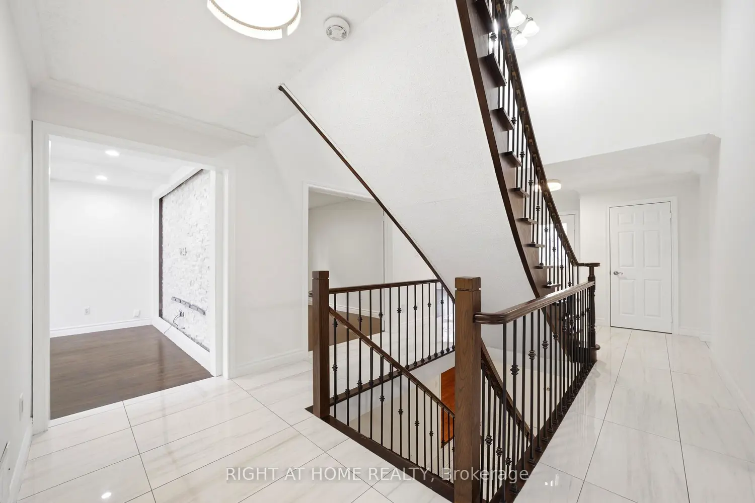 36 Ravenview Drive photo 3