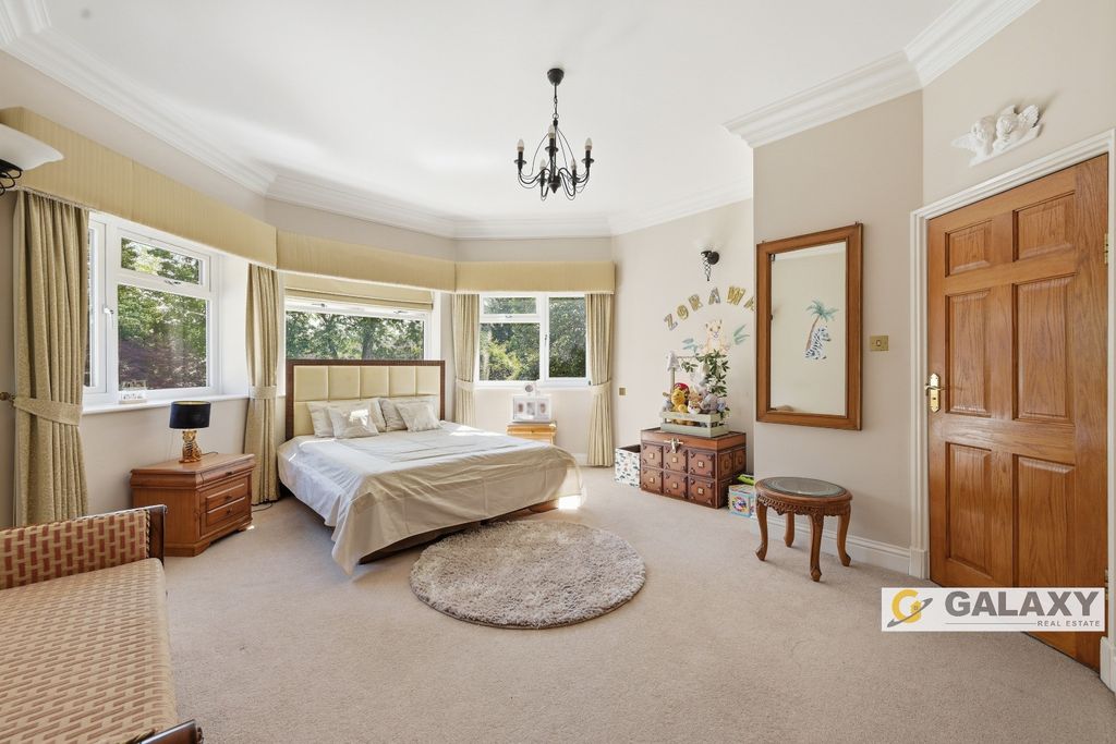 Additional image 14 of 7 bed detached house for saleCamp Road, Gerrards Cross SL9