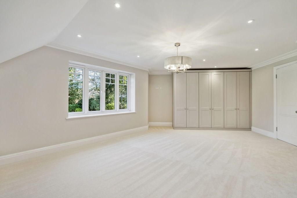 Additional image 20 of 6 bed detached house for saleHedgerley Lane, Gerrards Cross SL9