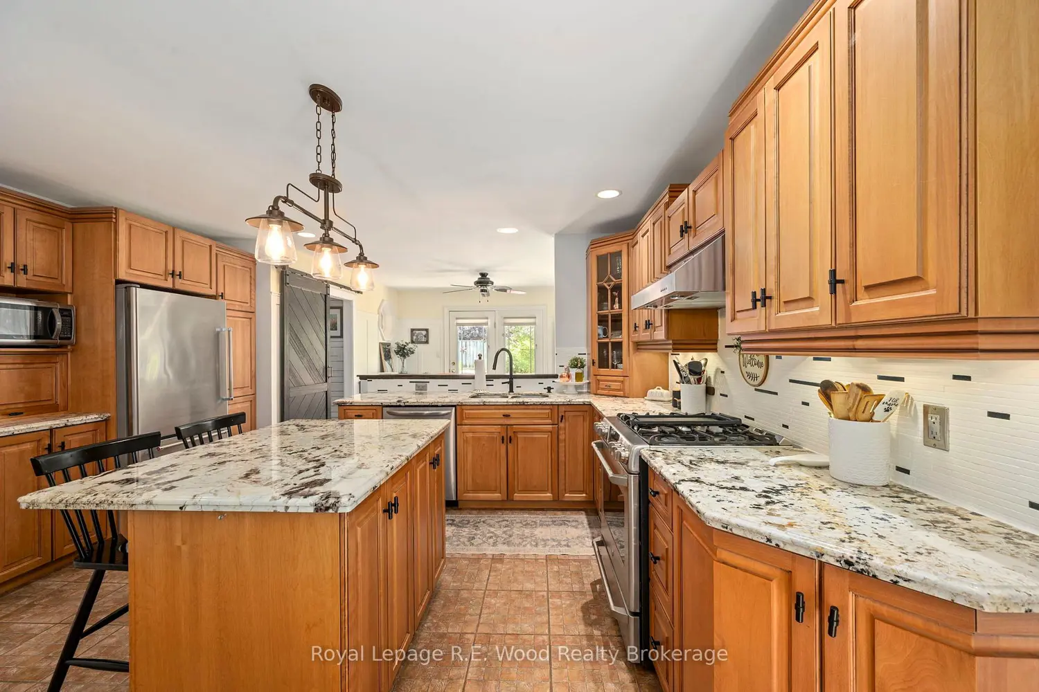 29 Woodside Drive photo 4
