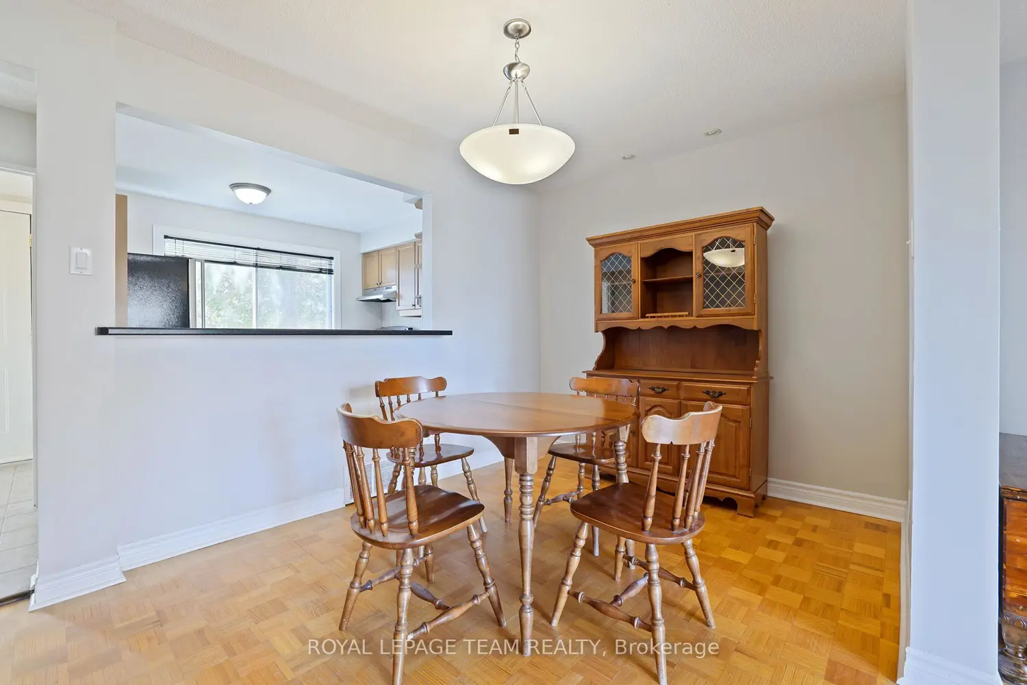 Additional image 3 of 2942 Fairlea Crescent