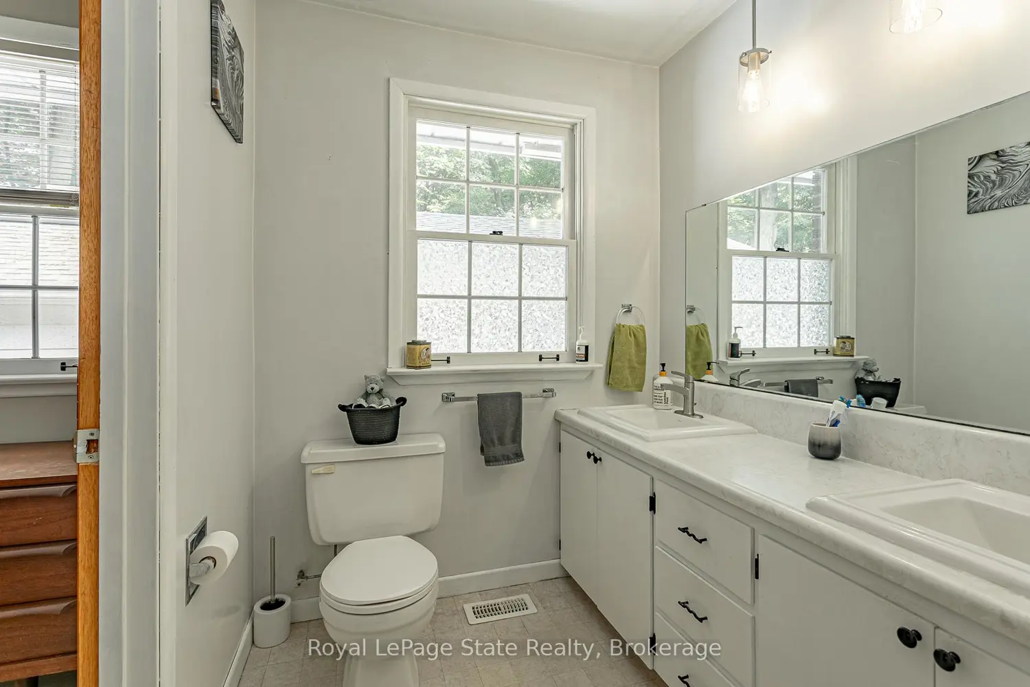 587 Windham 13 Road photo 2