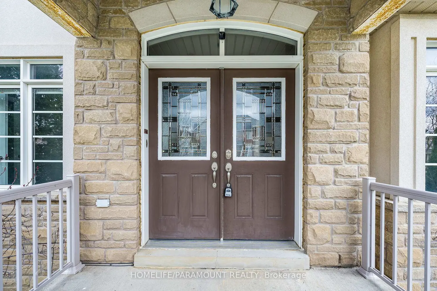 121 Highmark Drive photo 2