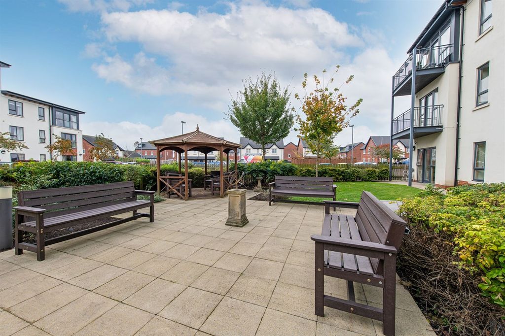 Additional image 9 of 1 bed property for saleCable Drive, Helsby WA6