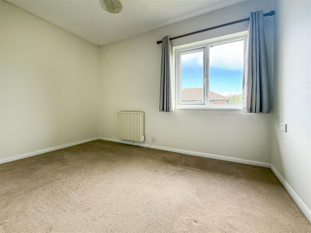 Additional image 9 of 2 bed flat for salePostern Close, Portchester PO16