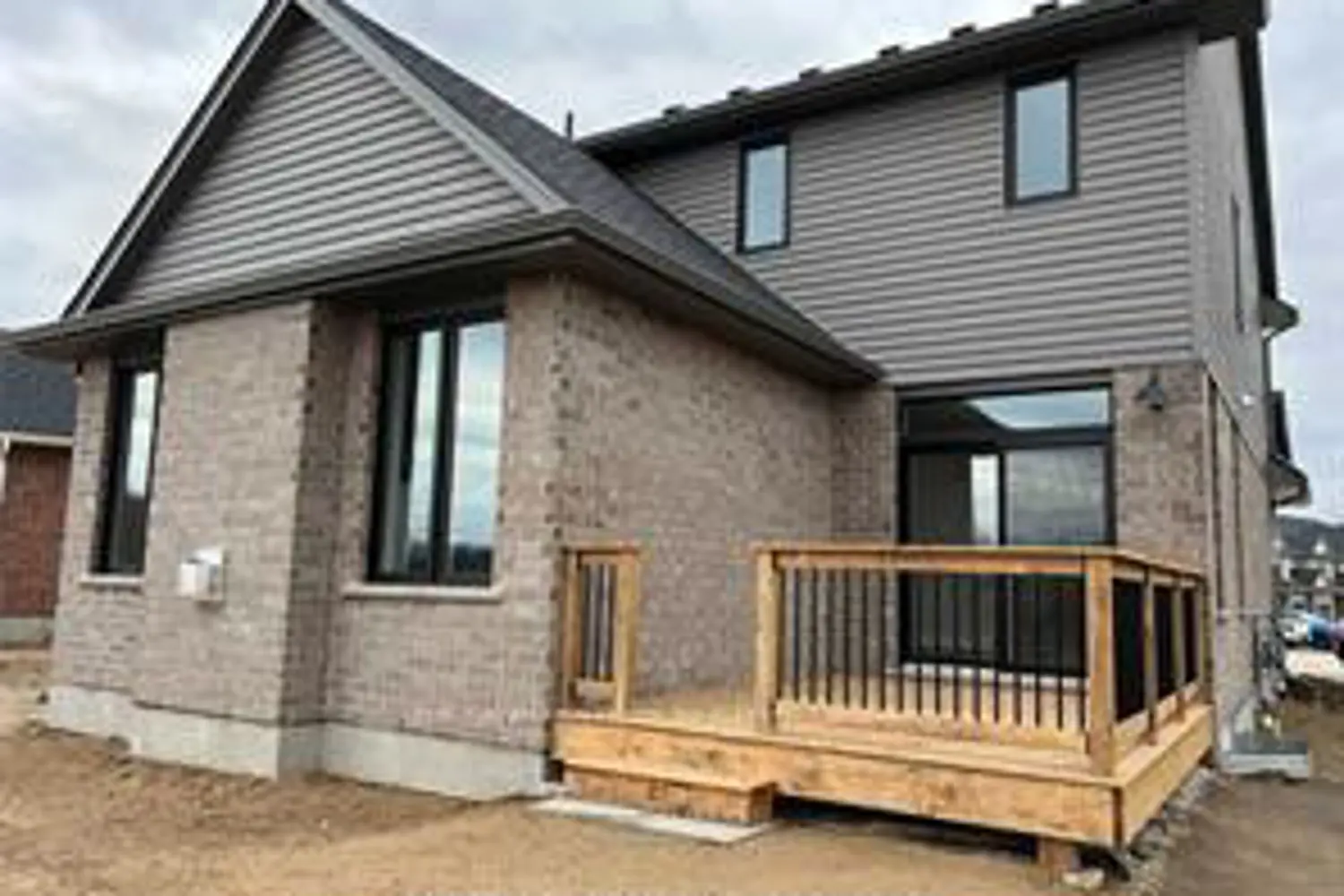 51 Keba Crescent photo 3