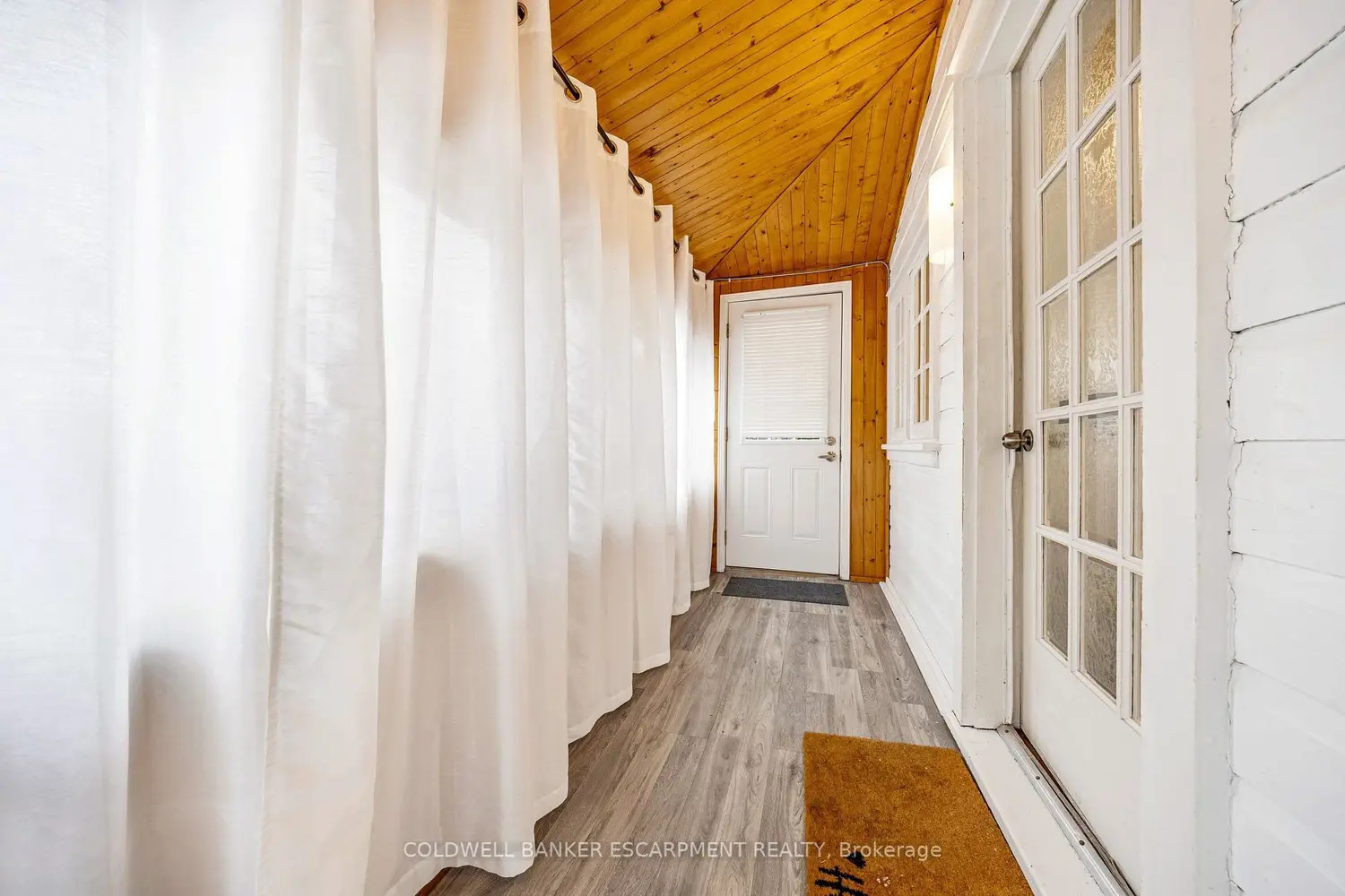 14 Laurine Avenue photo 4