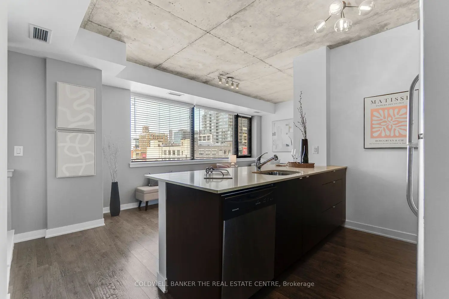 Additional image 7 of 400 Wellington Street 802