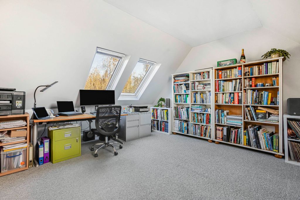Additional image 6 of 5 bed detached house for saleNursery View, Faringdon, Oxfordshire SN7