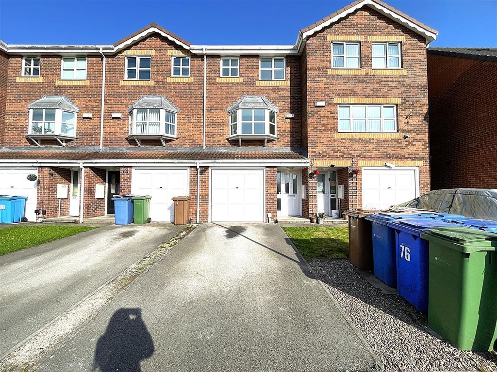 3 bed terraced house for saleSt. Johns Court, Goole DN14