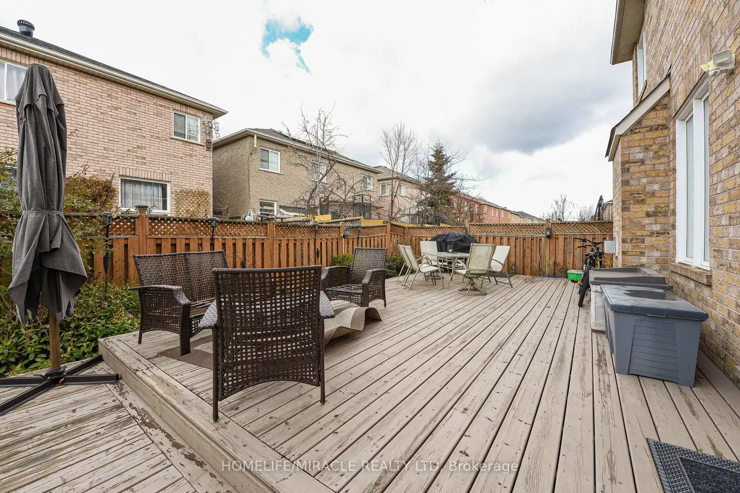 6 Mendoza Drive photo 2