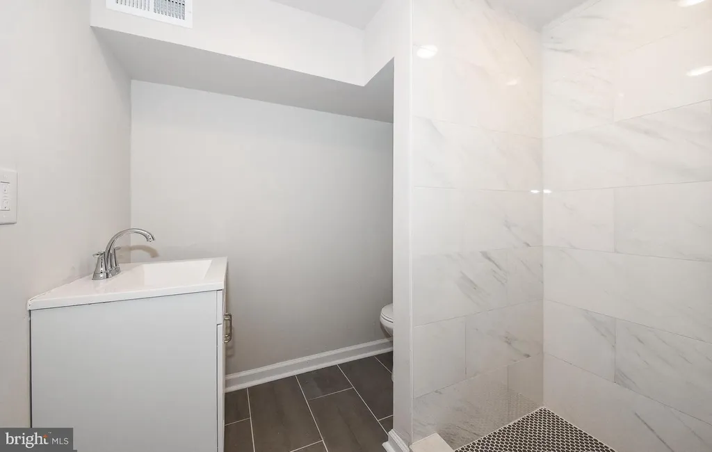 1835 Glenifer Street, Philadelphia, PA 19141