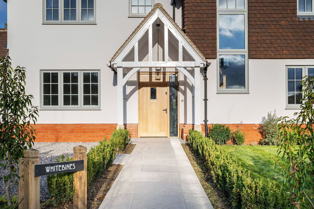 Additional image 15 of 6 bed detached house for saleArkell Lane, Frensham, Farnham GU10