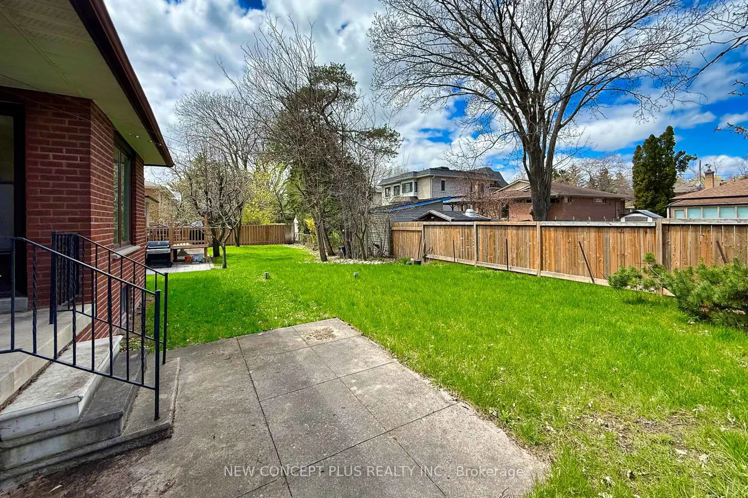 Additional image 19 of 92 Charlton Boulevard