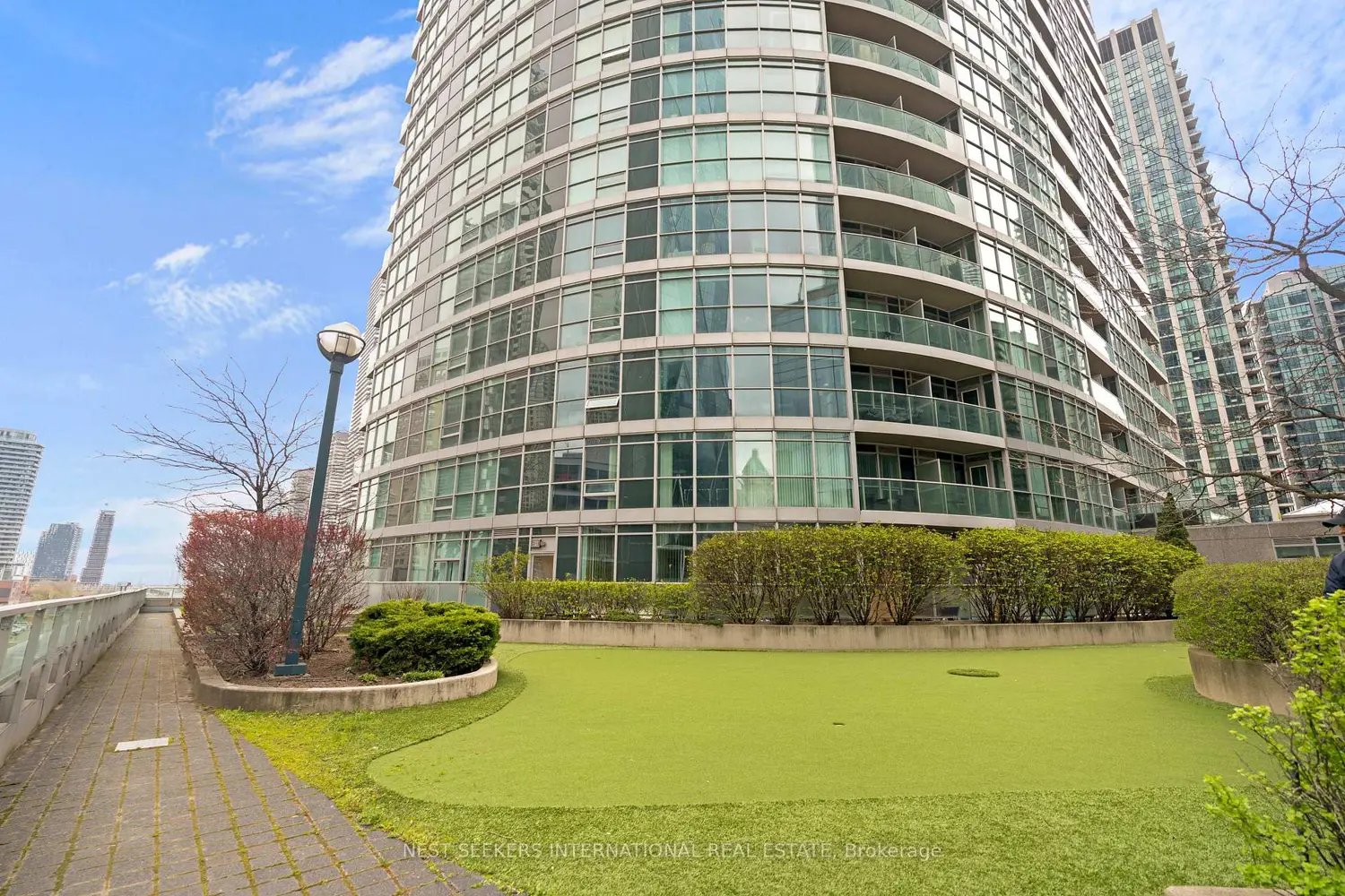 Additional image 18 of 18 Yonge Street 2507