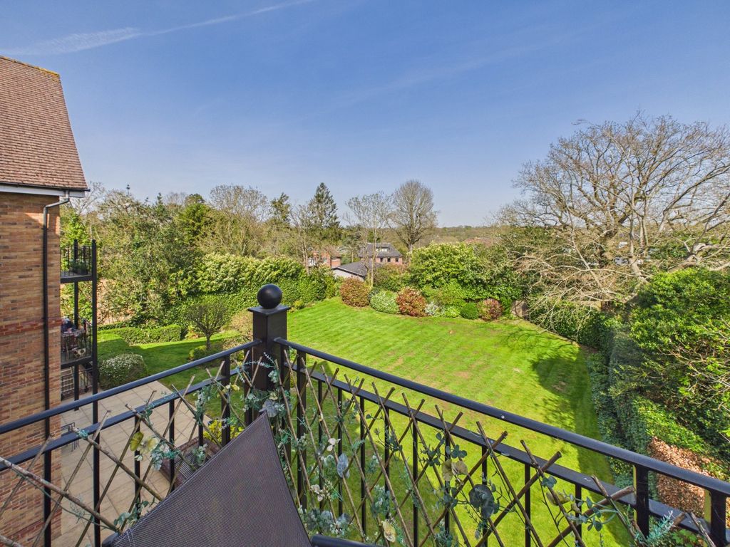 Additional image 3 of 2 bed flat for salePackhorse Road, Gerrards Cross, Buckinghamshire SL9