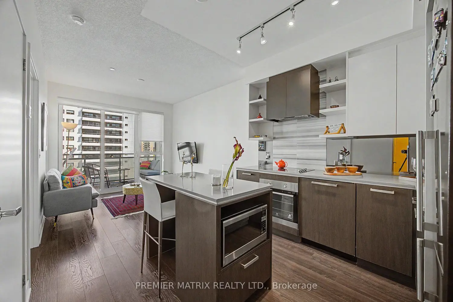 Additional image 3 of 1830 Bloor Street 930