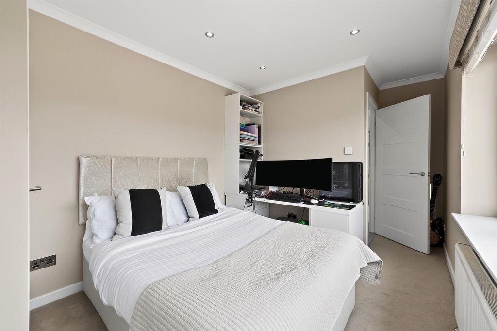 Additional image 12 of 5 bed detached house for saleWrightlands Crescent, Erskine PA8