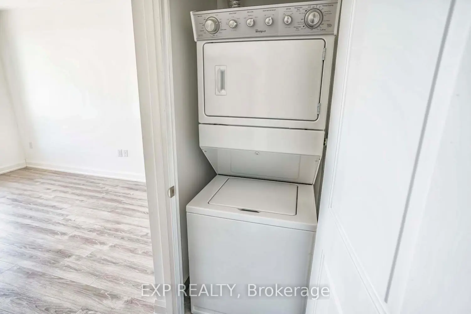 Additional image 17 of 2800 Keele Street 605