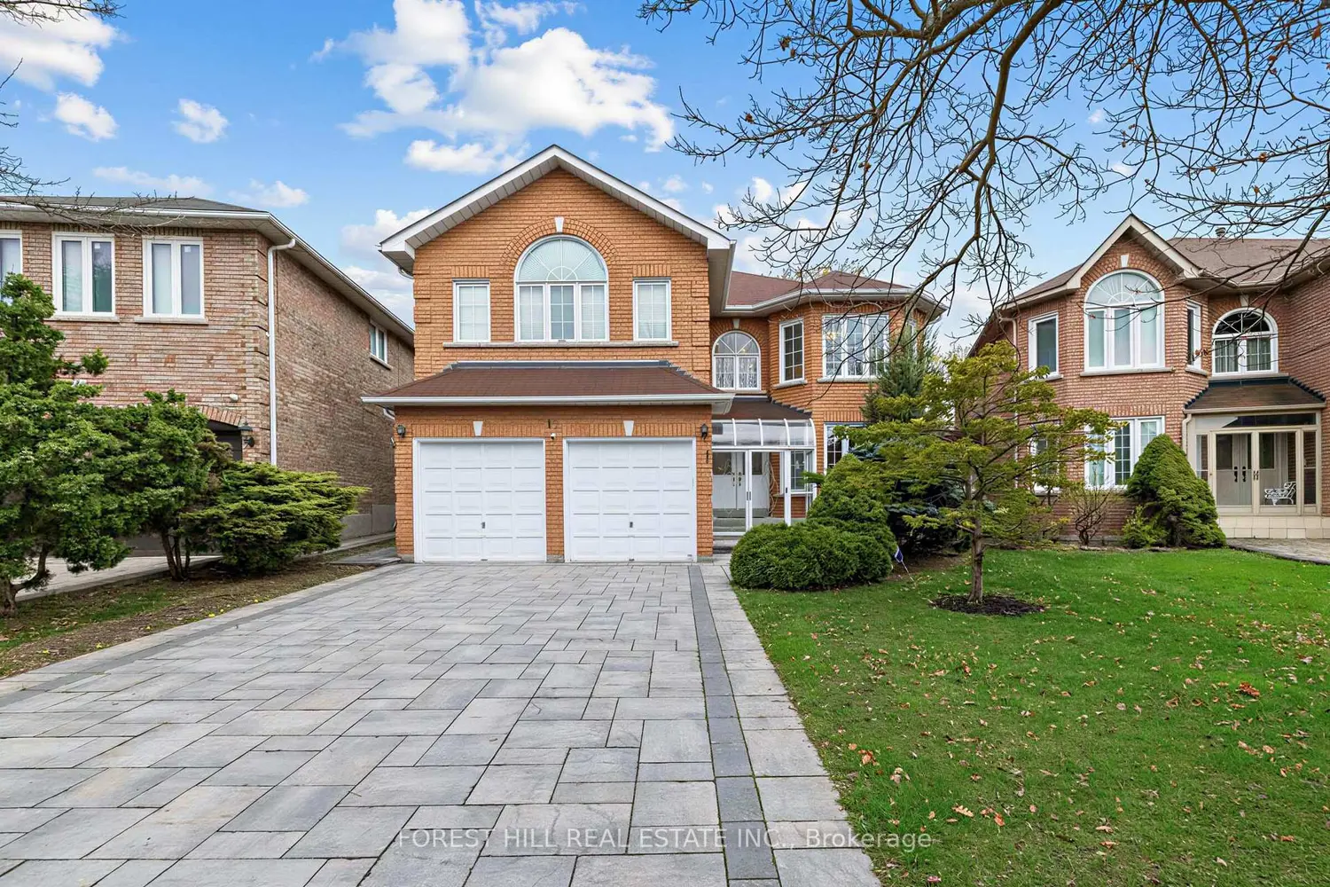 17 Lady Lynn Crescent photo 2