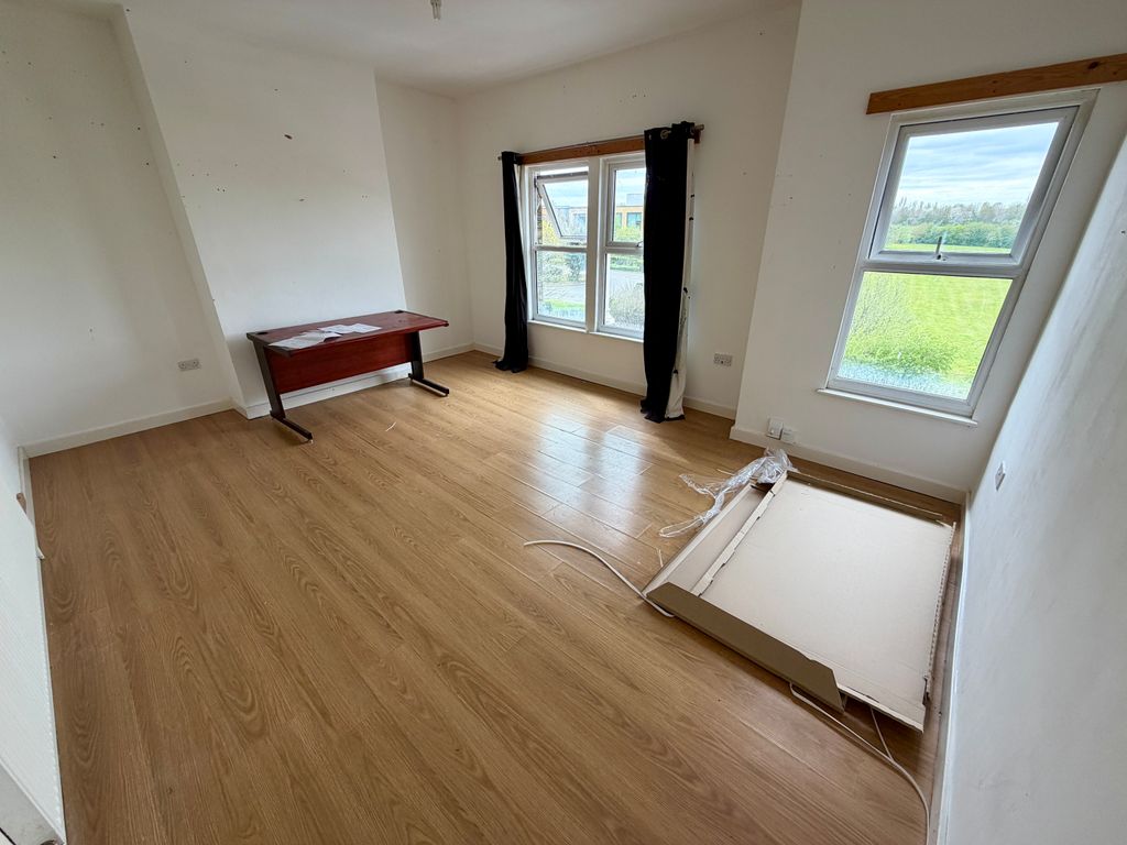 Additional image 13 of 7 bed terraced house for saleMarlborough Road, Gillingham ME7